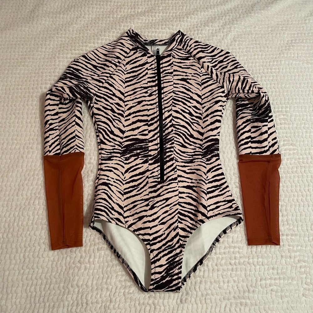 WET Swimwear | Eliana Long Sleeve Swim in Zebra | One Piece Swimsuit | NWT - Picture 2 of 16